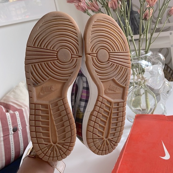 2007 WMNS Nike Dunk Low Size 7 - Picture 8 of 8